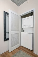 98 E 14th St in Chicago, IL - Foto de edificio - Building Photo