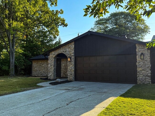 4500 N Hereford Dr in Muncie, IN - Building Photo - Building Photo