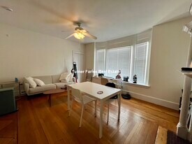 12 Chiswick Rd, Unit 12 in Boston, MA - Building Photo
