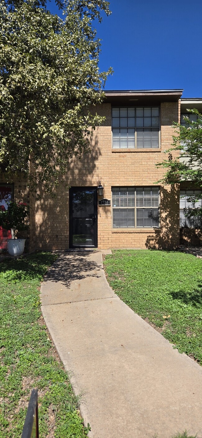 property at 1724 Utah Ave