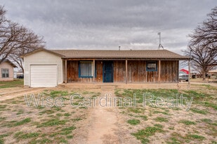 1409 Tilford Ave in Ralls, TX - Building Photo