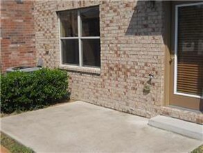 315 Basil St in Garland, TX - Building Photo - Building Photo