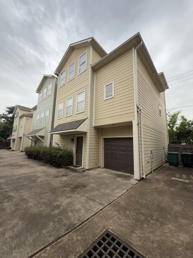 property at 1828 Fletcher St