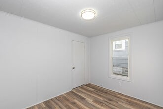 1520 16th St NE in Canton, OH - Building Photo - Building Photo