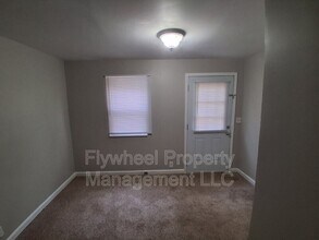 81 Elberta St in Nashville, TN - Building Photo - Building Photo