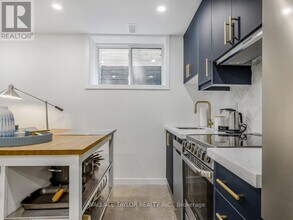 193 Perth Ave in Toronto, ON - Building Photo - Building Photo