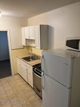 106 Braintree St in Albany, NY - Building Photo - Building Photo