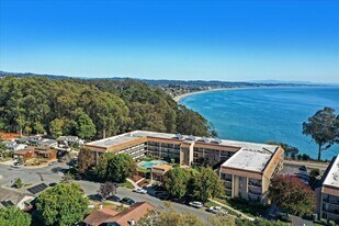 870 Park, Unit 304 in Capitola, CA - Building Photo