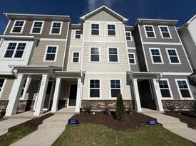 302 Carolina Spgs Blvd in Apex, NC - Building Photo