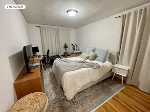 340 E 66th St in New York, NY - Building Photo - Building Photo