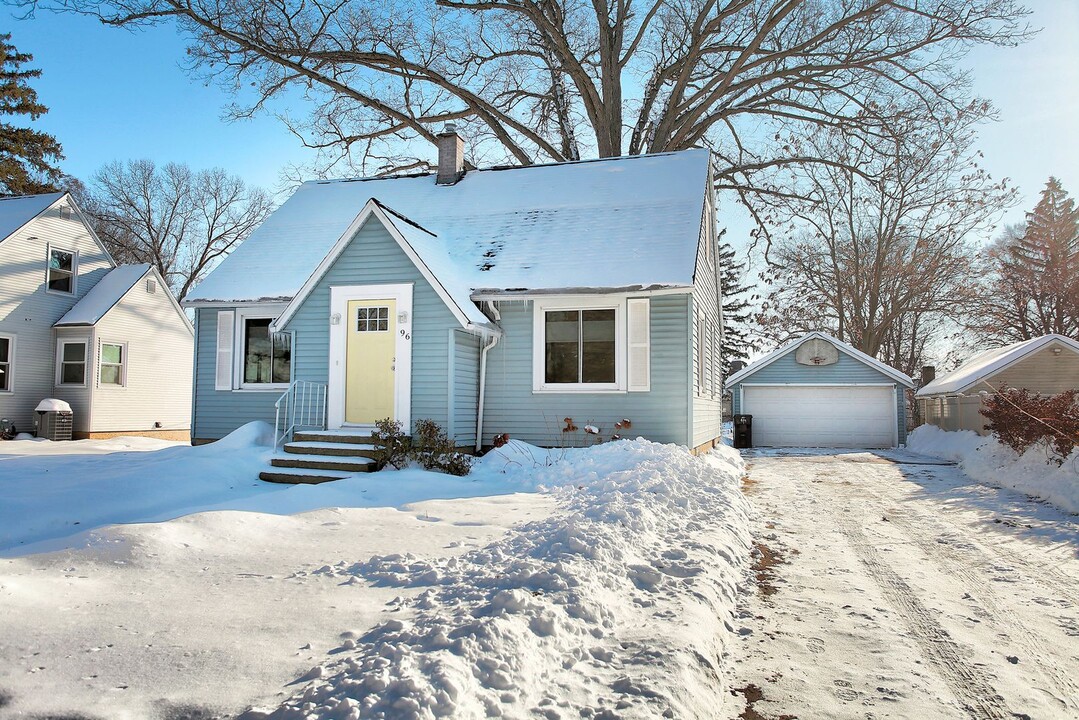 96 Vander Veen Ave in Holland, MI - Building Photo