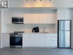 357-2357 King St W in Toronto, ON - Building Photo - Building Photo