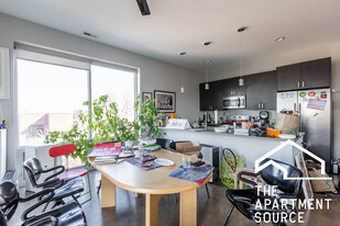 2348 N Lister Ave in Chicago, IL - Building Photo