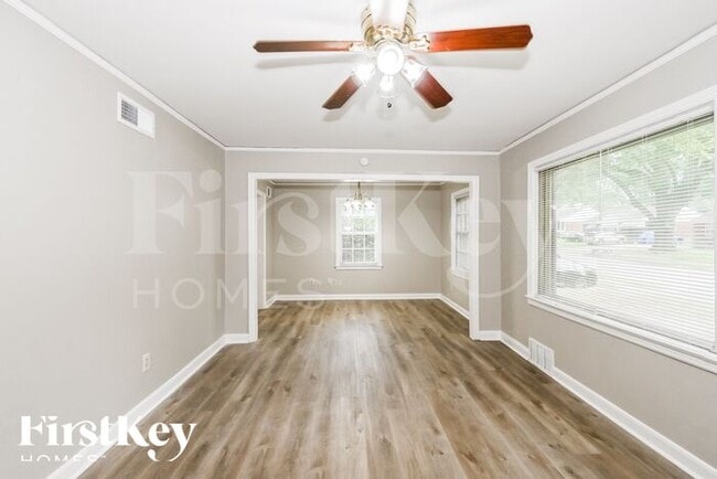 1493 Fox St in Memphis, TN - Foto de edificio - Building Photo