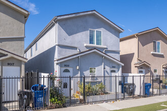 9001-9019 Avalon Blvd in Los Angeles, CA - Building Photo - Building Photo