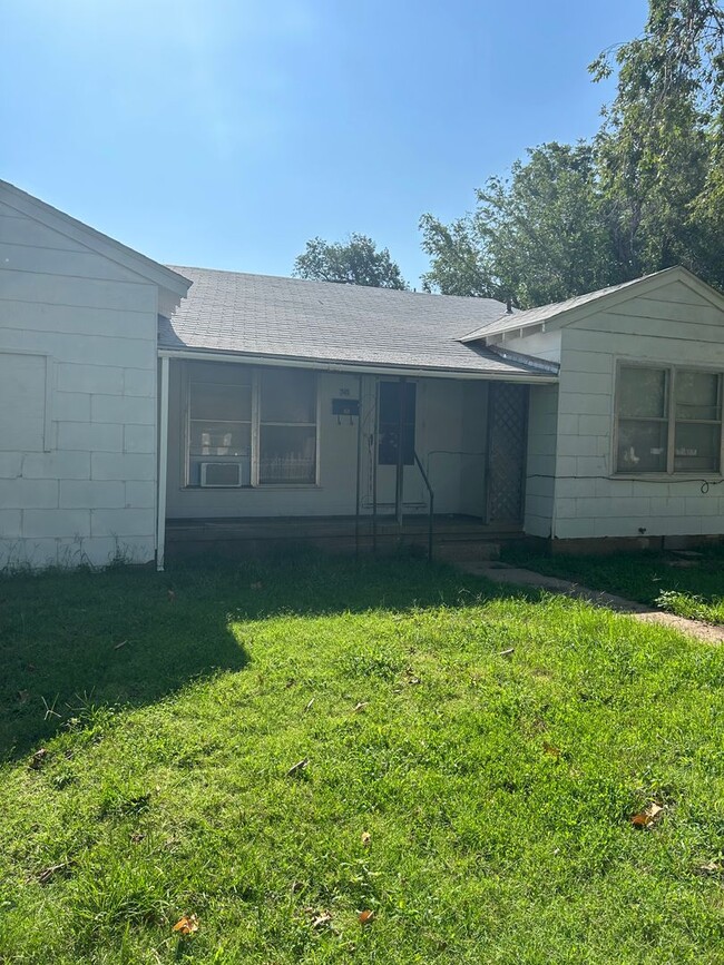 property at 745 N Central St