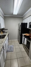 2120 El Paseo St, Unit 2423 in Houston, TX - Building Photo - Building Photo