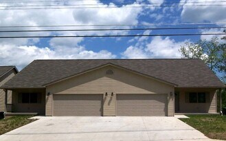 2222 Vichy Road in Rolla, MO - Building Photo