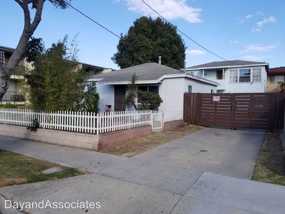 14618 Larch Ave in Lawndale, CA - Building Photo