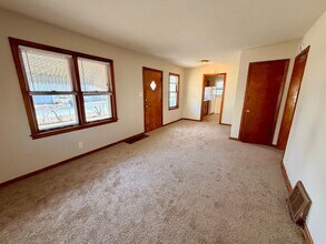 3112 S Vermont Ave in Independence, MO - Building Photo - Building Photo