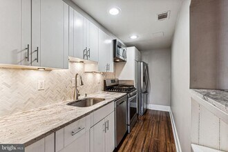 1747 18th St NW in Washington, DC - Building Photo - Building Photo