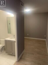 120-1120 Eagle Rock Way in Vaughan, ON - Building Photo - Building Photo