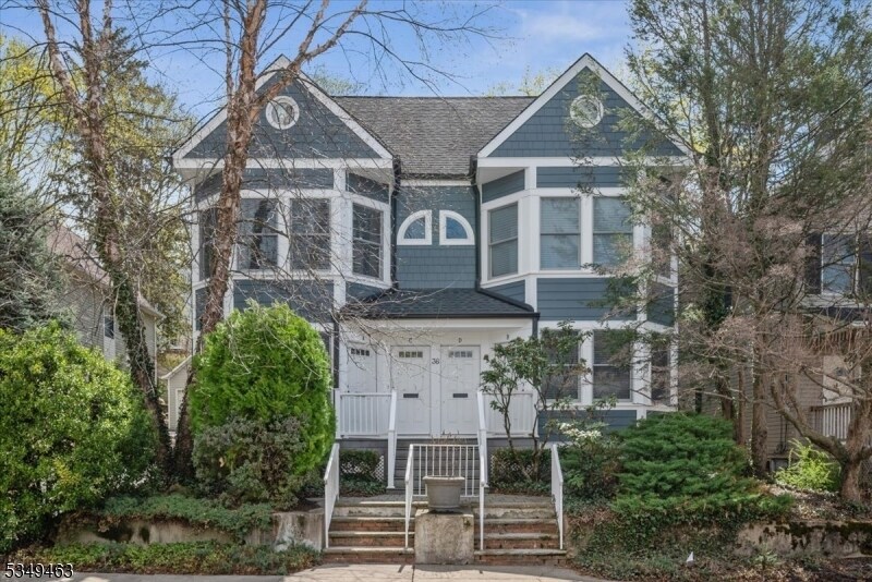 36 Phoenix Ave in Morristown, NJ - Building Photo