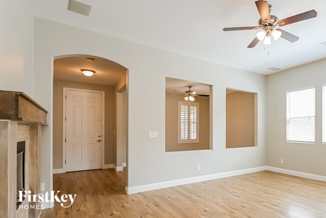 8649 Green Ridge Ave in Las Vegas, NV - Building Photo - Building Photo