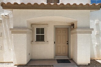 751 N Port Dr in Gilbert, AZ - Building Photo - Building Photo
