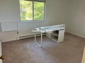 42 Belmont St in Somerville, MA - Building Photo