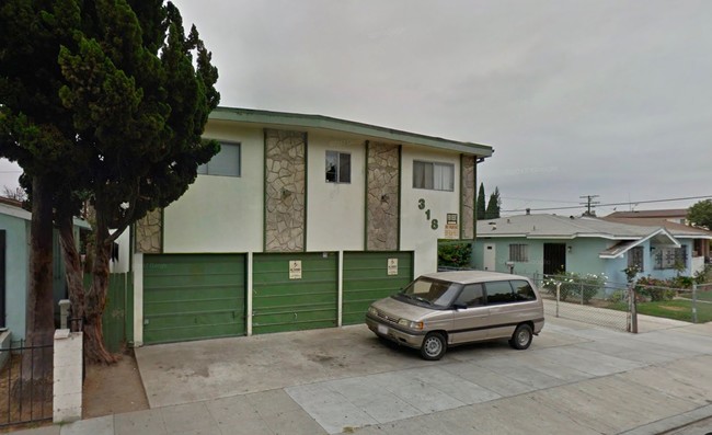 318 E Louise St in Long Beach, CA - Foto de edificio - Building Photo