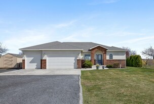 2873 Wild Goose Rd NE in Moses Lake, WA - Building Photo