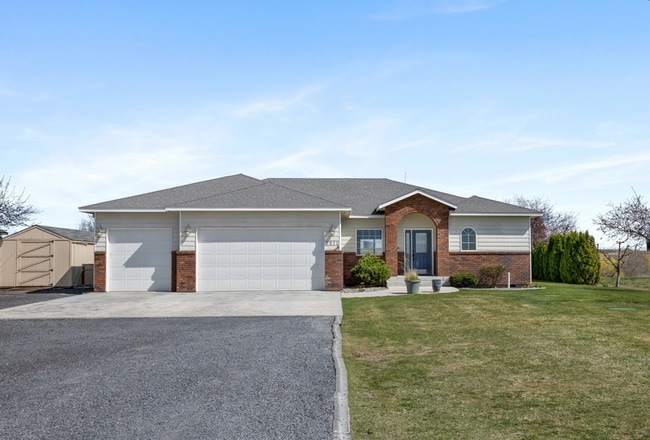 property at 2873 Wild Goose Rd NE