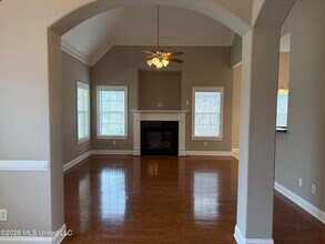 4919 Rosebrook Cir E in Southaven, MS - Building Photo - Building Photo