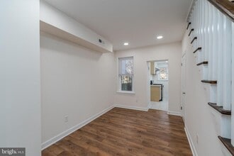 116 S Durham St in Baltimore, MD - Building Photo - Building Photo