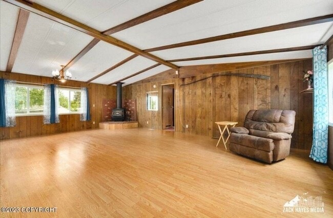 933 Kathy Pl in Anchorage, AK - Building Photo - Building Photo