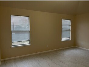 6622 Portlick Dr in Katy, TX - Foto de edificio - Building Photo