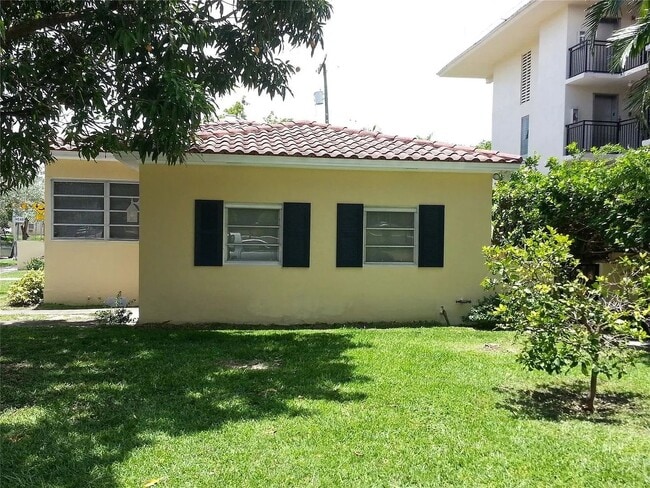 1300 Galiano St in Coral Gables, FL - Building Photo - Building Photo