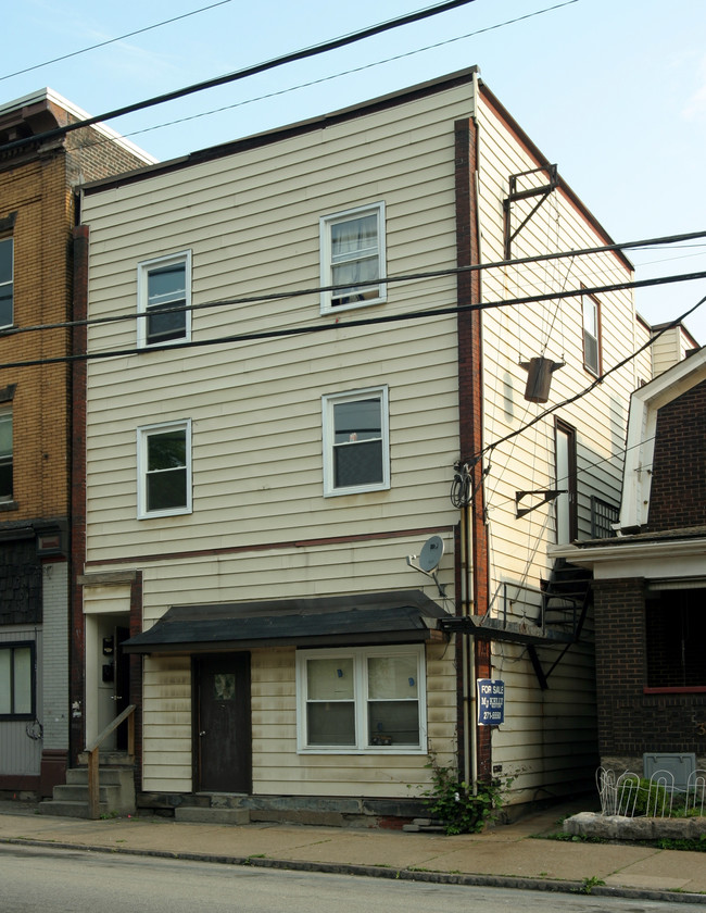 305 Bessemer Ave in East Pittsburgh, PA - Building Photo - Building Photo