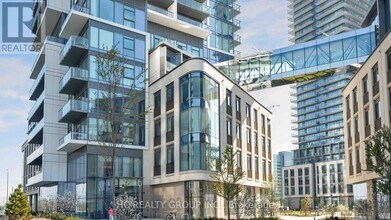 7890 Jane St in Vaughan, ON - Building Photo - Building Photo