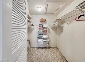 905 Augusta Blvd in Naples, FL - Building Photo