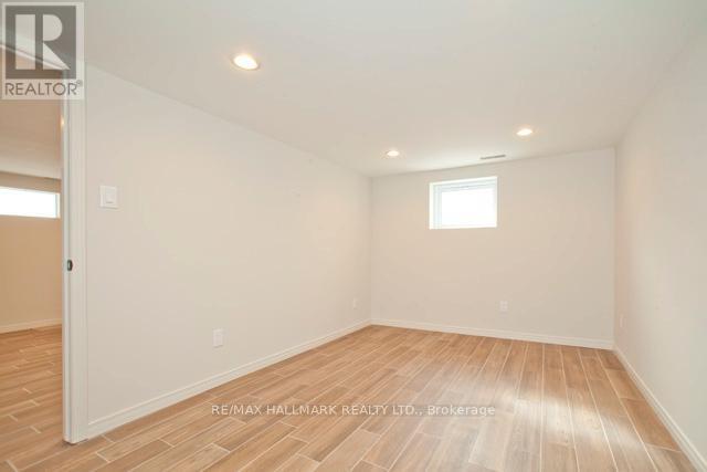 102 Robinson Ave in Toronto, ON - Building Photo