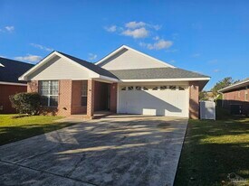 28 Easton St in Ensley, FL - Building Photo