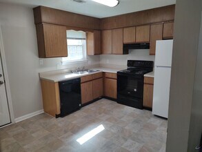 606 Gawin Dr in Warner Robins, GA - Building Photo - Building Photo