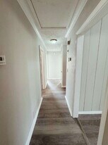 2069 County Line Rd SW in Atlanta, GA - Building Photo