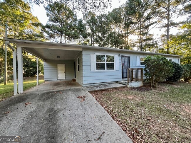 6107 Shadow Glen Ct SW in Covington, GA - Building Photo - Building Photo