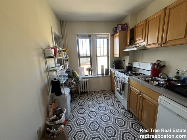 458 Park Dr, Unit 12 in Boston, MA - Building Photo - Building Photo