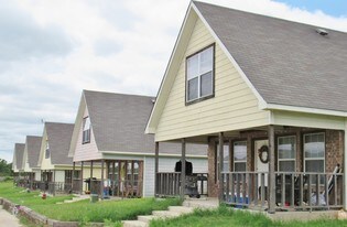 Hilltop Village in Boyd, TX - Building Photo