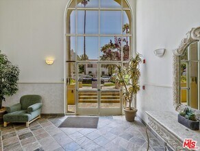 937 12th St in Santa Monica, CA - Building Photo - Building Photo