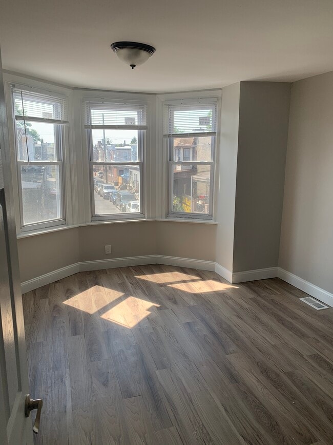 3526 Stouton St in Philadelphia, PA - Foto de edificio - Building Photo